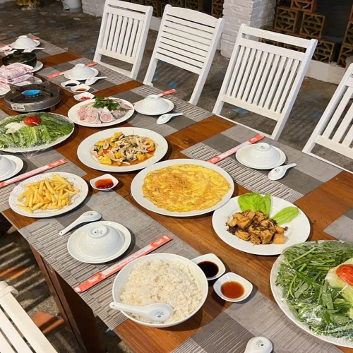 Bữa cơm gia đình Việt