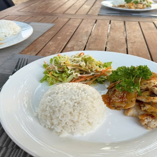 Bữa cơm gia đình Việt